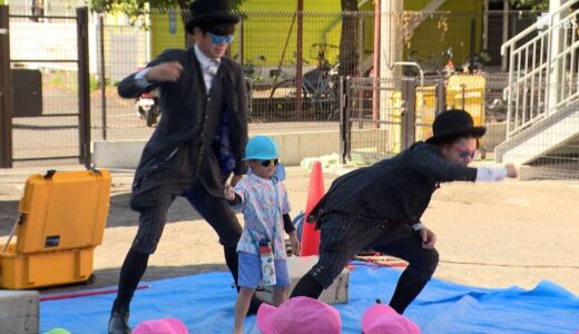 「楽しかった」大道芸W杯前に出演アーティストが幼稚園児に華麗な技披露　歓声に包まれる=静岡市